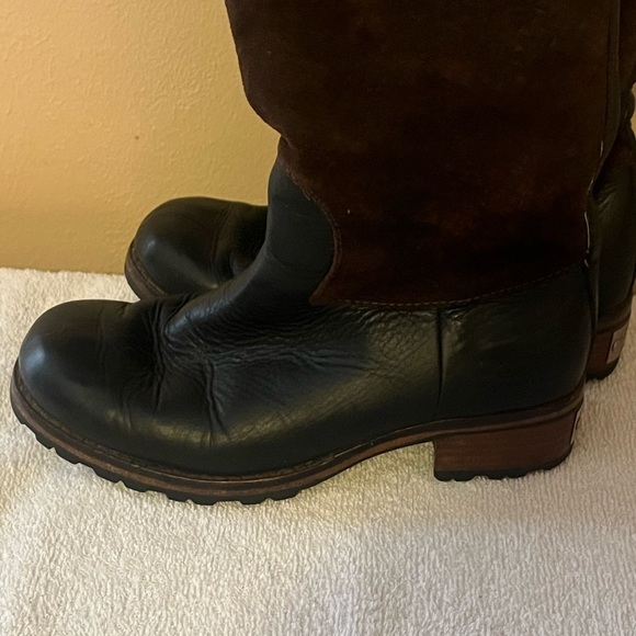 Ugg Leather & Sheepskin Zip Up Boots Sz 6 1/2 - Picture 11 of 15